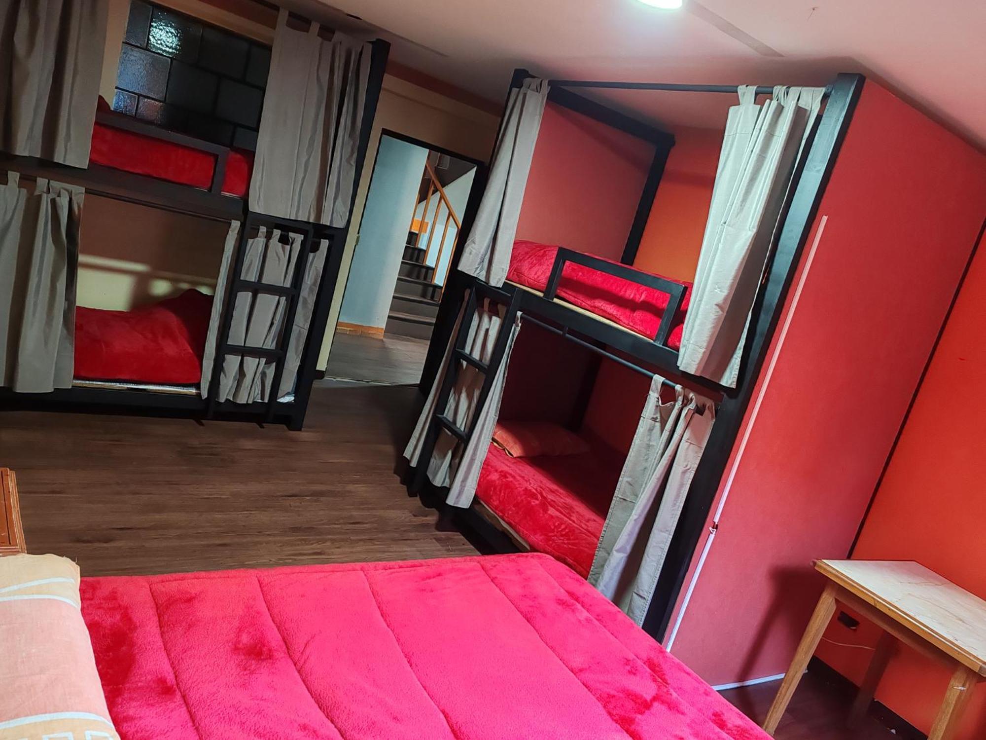 Yati Hostal لاباز المظهر الخارجي الصورة
